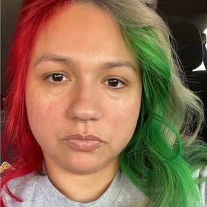 Meet your Posher, Leticia